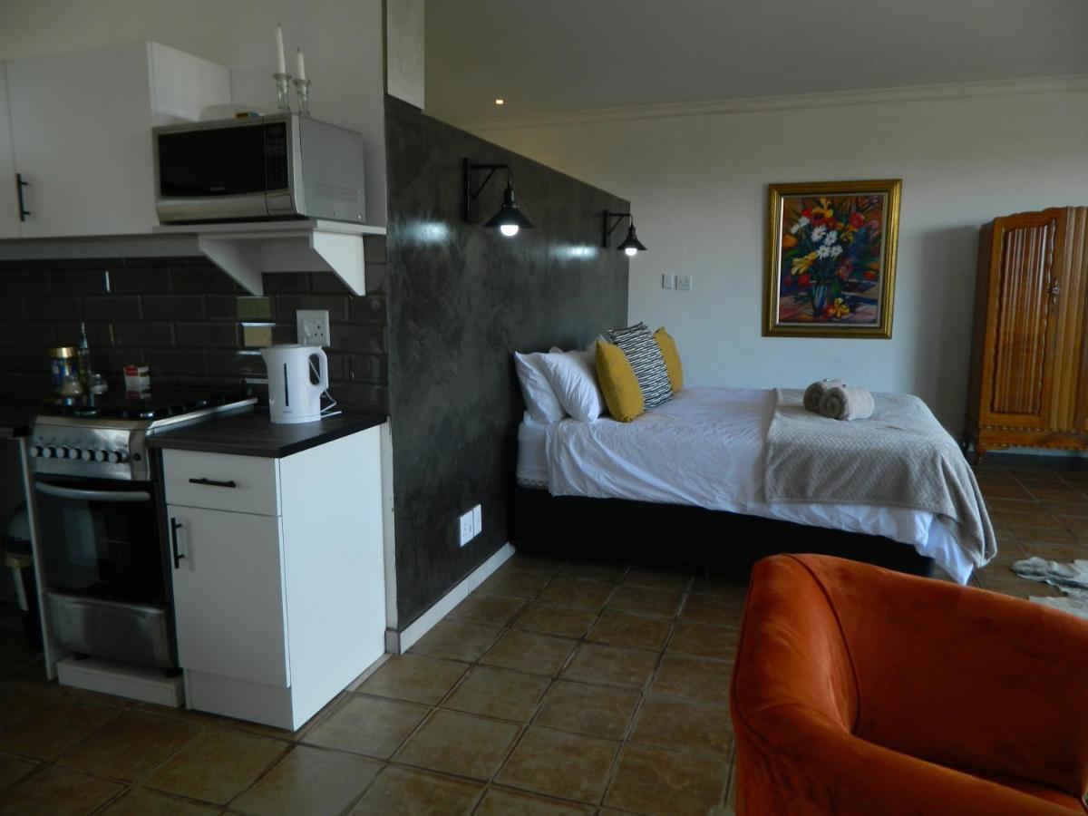 Dewdrop Farm Stay Ermelo Exterior foto