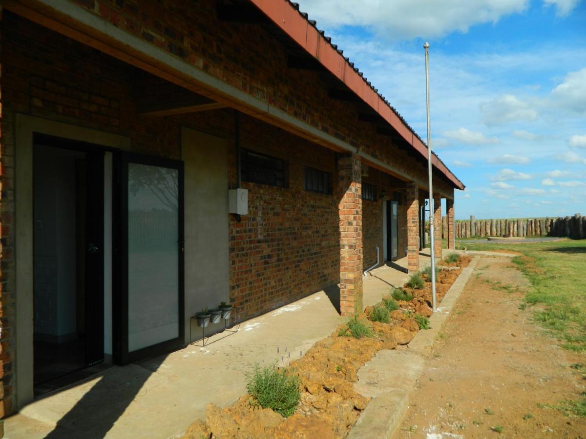 Dewdrop Farm Stay Ermelo Exterior foto